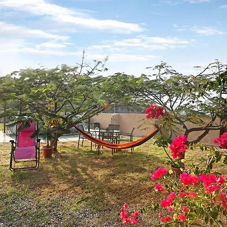 Magical Sea Views Pool House 度假居