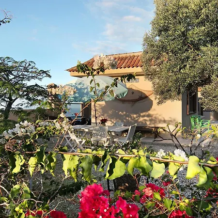 בית נופש Magical Sea Views Pool House