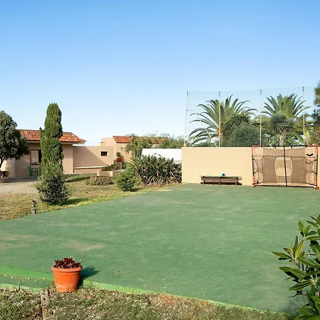 בית נופש Magical Sea Views Pool House *